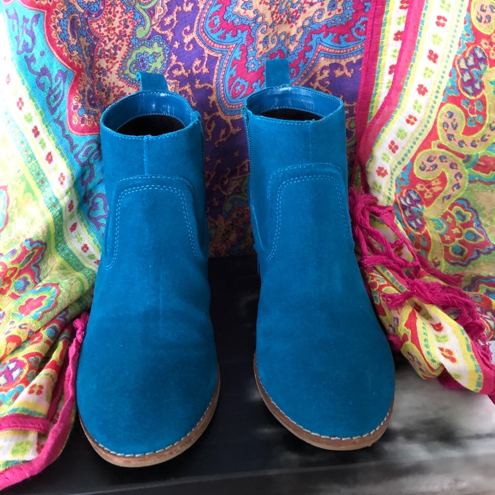 Dolce Vita teal suede Jamison boot size 8.5, EUC
